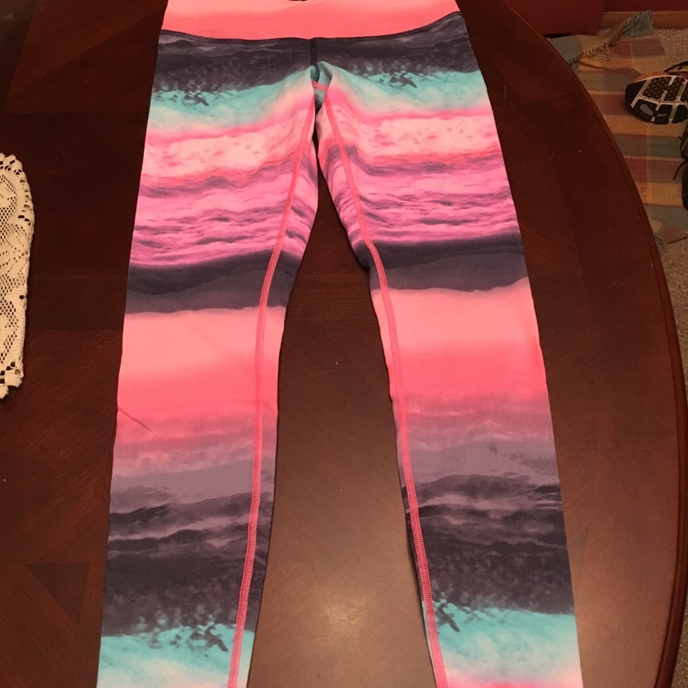 Lululemon beachscape wup